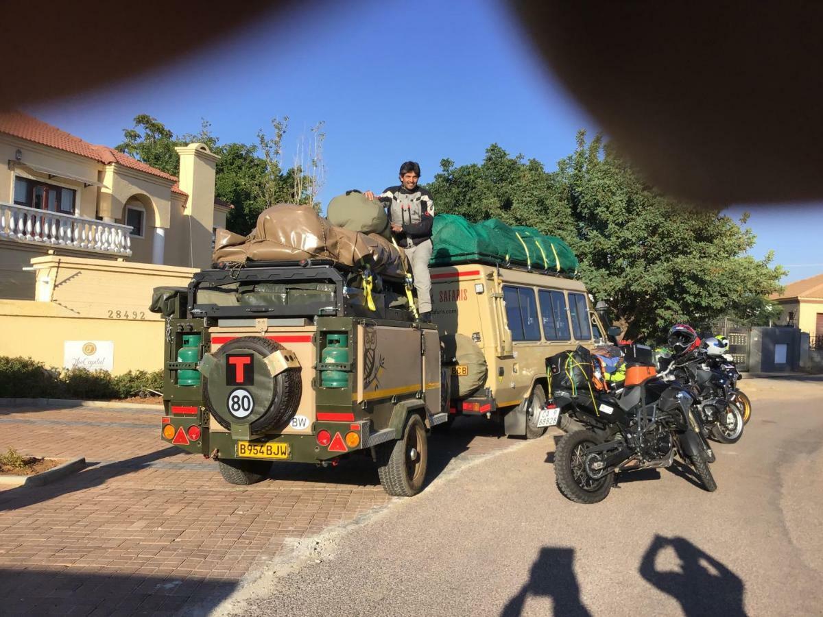 גאבורון The Capital Guest House מראה חיצוני תמונה