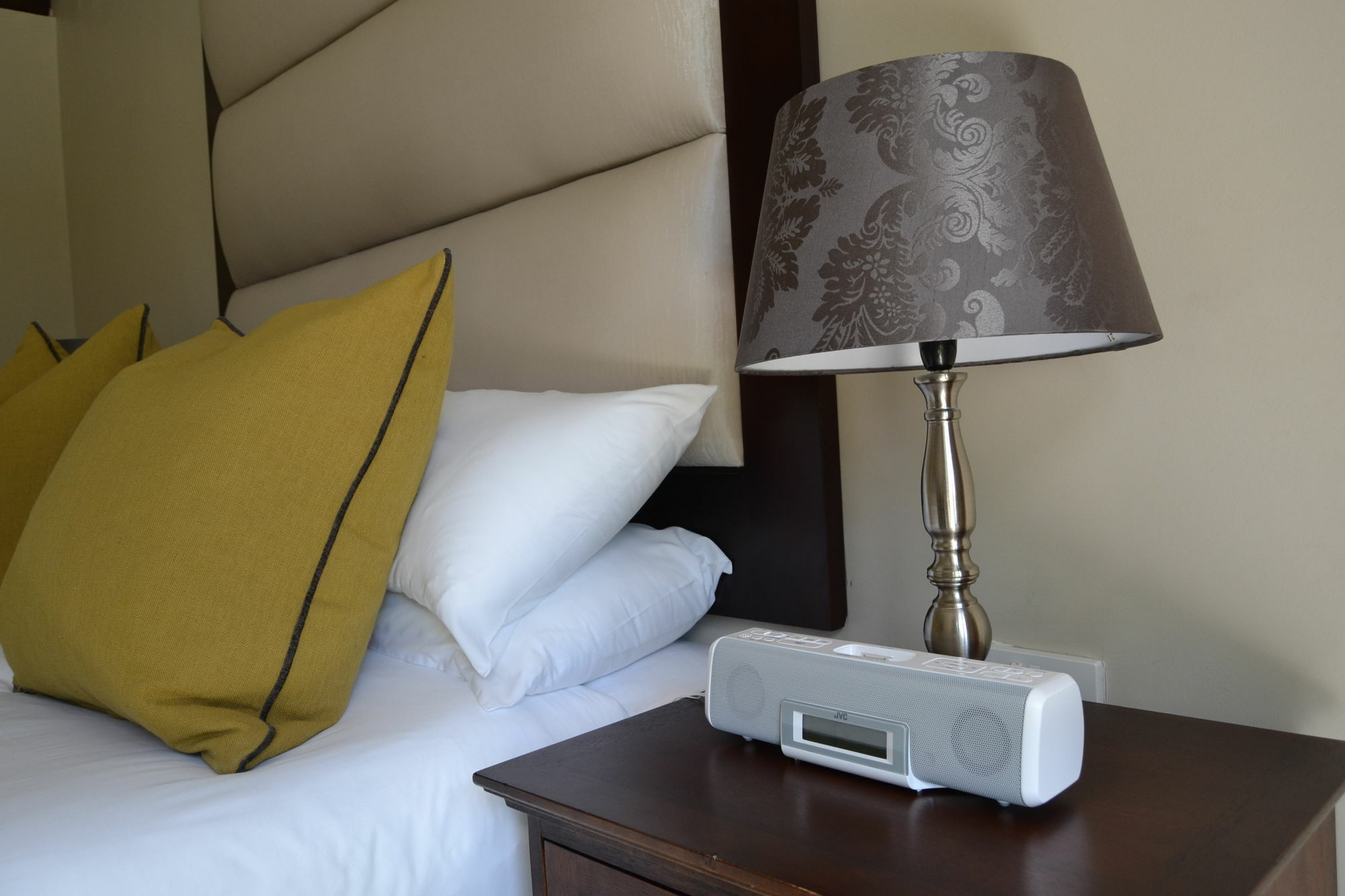 גאבורון The Capital Guest House מראה חיצוני תמונה